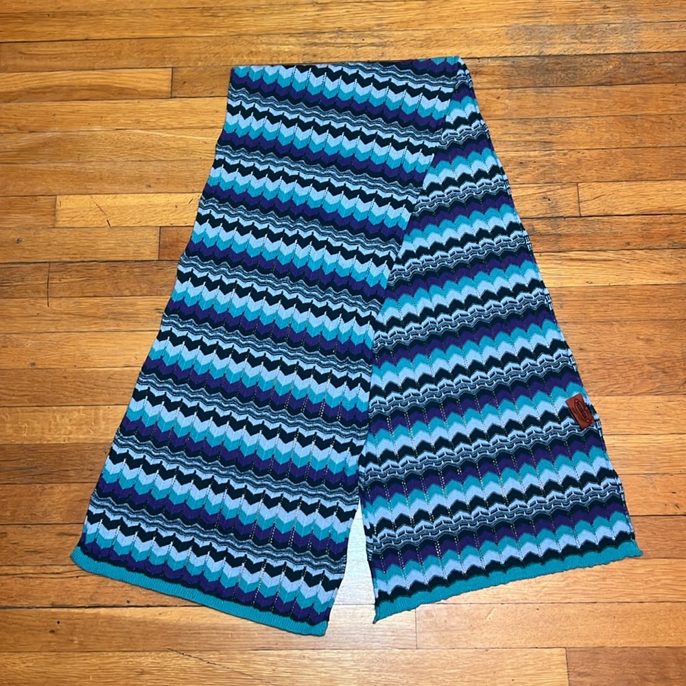 Missoni Wool Blend Classic Zig Zag Scarf in Teal & Purple, OSFM - Picture 11 of 11
